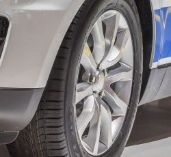 Range Rover Sport 2014 opremljen s pnevmatikami Goodyear