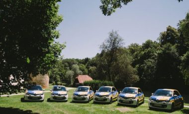 Mreža hitrih servisov Vulco prevzela 15 vozil Renault Twingo