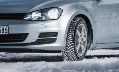Zmagi na prestižnih testih revij ADAC/TCS/ÖAMTC in Auto Bild potrjujeta odličnost Goodyearjevih zimskih in celoletnih pnevmatik